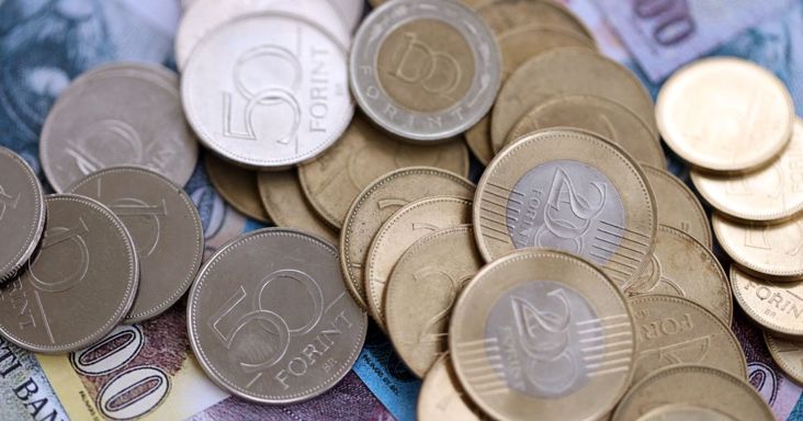 Vad libikókázásba kezdett Magyar Péter beszéde alatt a forint, gyengült az OTP és a Mol