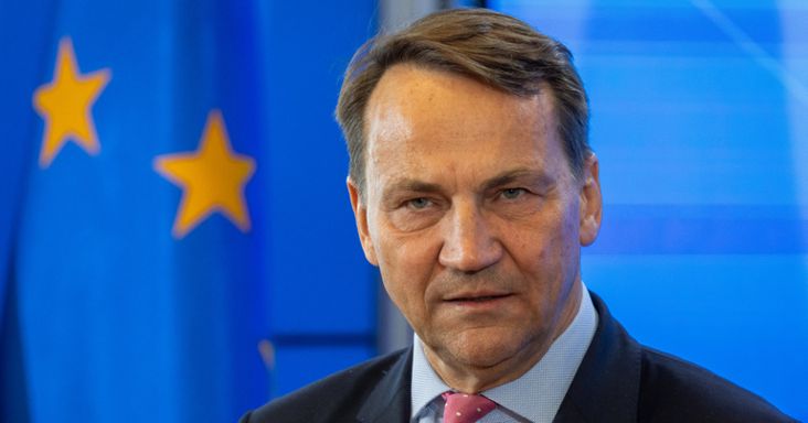Lengyel külügyminiszter: Bizonyítékaink vannak rá, hogy az oroszok támogatták Orbán Viktor kormányát