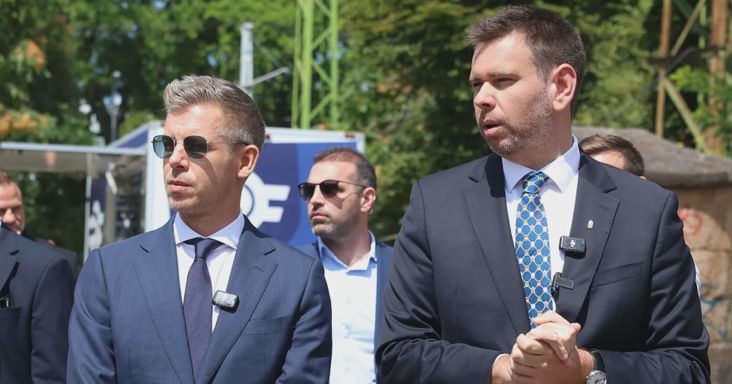A Tisza-kormány folytatja a közpénz kiáramoltatását hazánkból a két osztrák óriáscégen keresztül