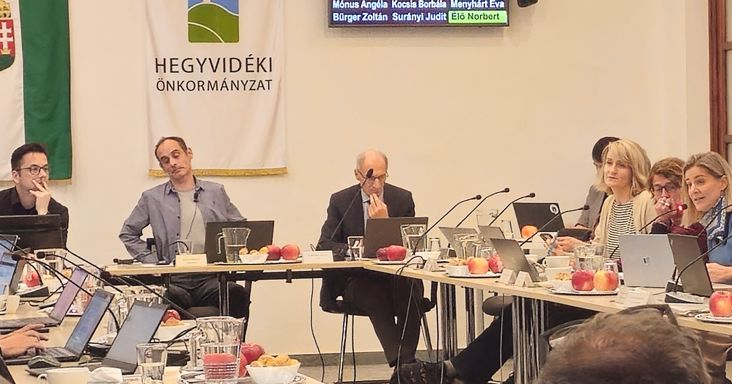 A Fidesz szavazataival őrizte meg polgármesteri székét Kovács Gergely