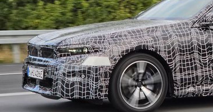 Lefotóztuk a még álcázott, egyelőre titkos legújabb 5-ös BMW-t