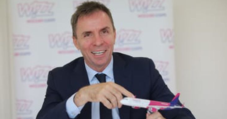 Wizz Air-vezér az éjjeli repülésről: Megadjuk a miniszter úr telefonszámát az utasoknak, hogy őt lehet hívni