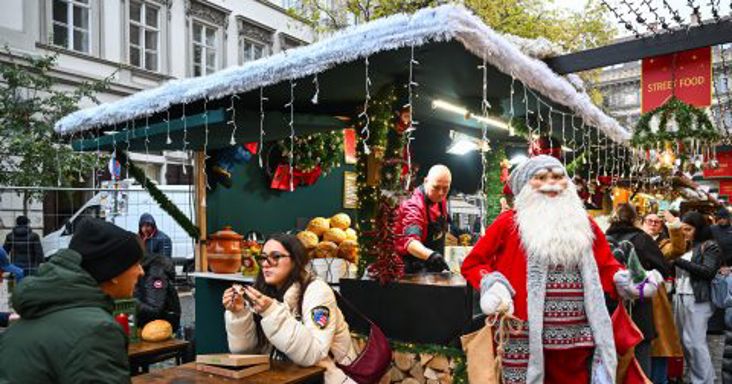 A Bazilika előtti karácsonyi vásárt választották Európa legszebbjének