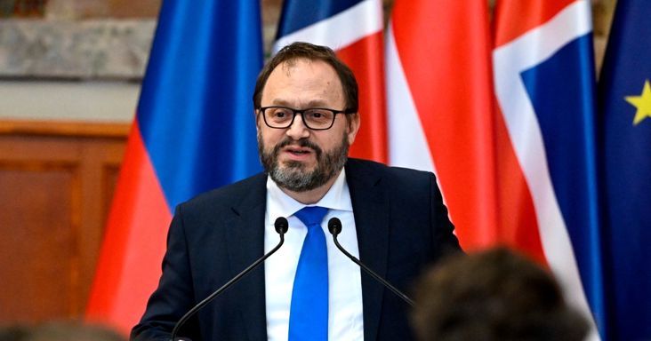 „Nem félünk az ellenőrzéstől” – aláírták a 92 milliárdos megállapodást a Külügyminisztériumban