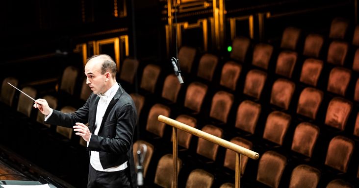 Az olló, amit törésig nyitottak – a szimfonikus zenekari világ láthatatlan valósága