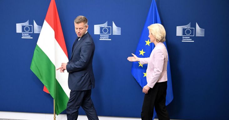 Felmentő sereg: Budapestre érkezik Ursula von der Leyen