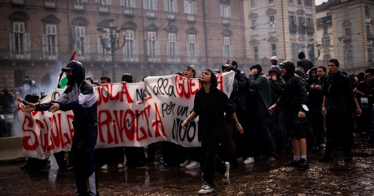 Újabb országot ért el a diáktüntetések hulláma: több olasz nagyvárosban erőszakba fulladtak a demonstrációk