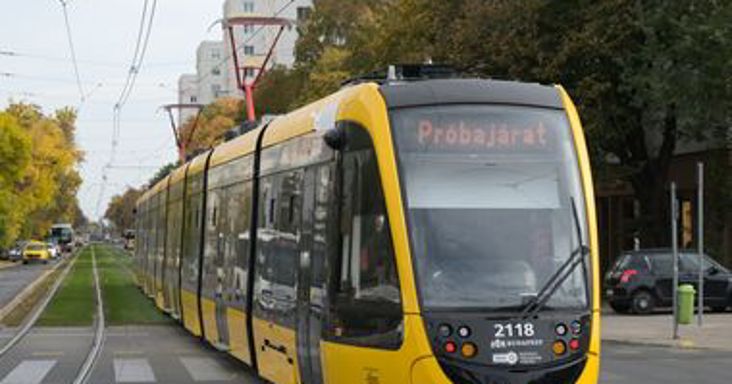 Több mint negyven év után újra járhat villamos a Pacsirtamező utcában