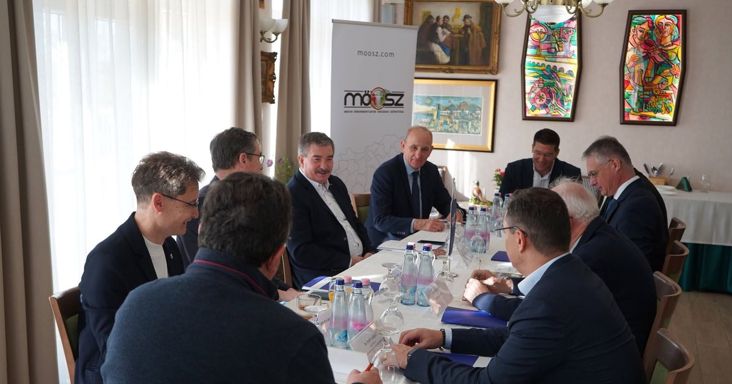 Nyíltan szembeszegültek a polgármesterek a Tisza-kormánnyal: ott van köztük Karácsony Gergely és Cser-Palkovics András is – „nem fogadjuk el”