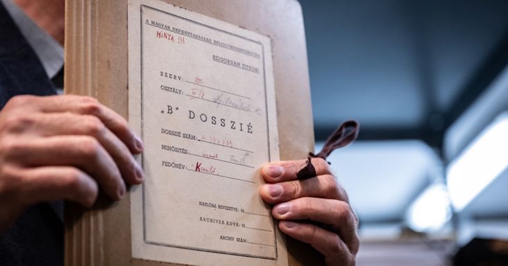 Ügynökakták: a szakértők szerint kiderülhet, miért titkolózott a hatalom 36 éven át