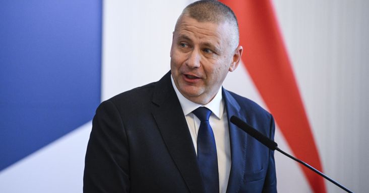 Bejelentést tett Ruszin-Szendi Romulusz: számos felújítási projekt indul el a magyar honvédségnél