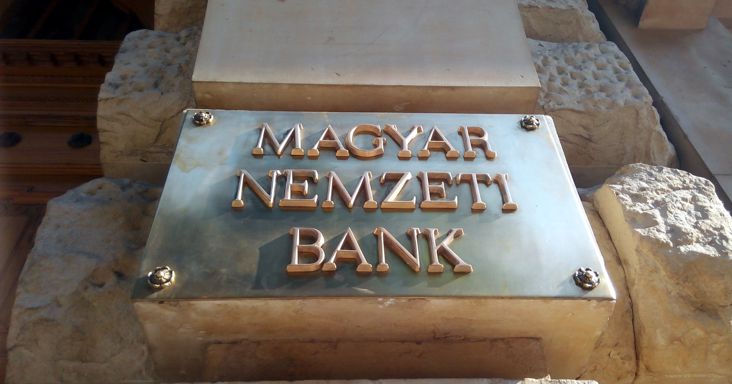 Újabb botrány az MNB körül: lehet, hogy nem is eredeti a 4,5 milliárd forintos festmény