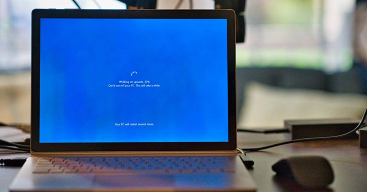 Egész hegynyi javítás érkezett az új Windows-frissítéssel, van köztük hetven nagyon sürgős is