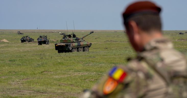 Új szintre léphet a haderőfejlesztés: Románia már döntött, Magyarország még hallgat
