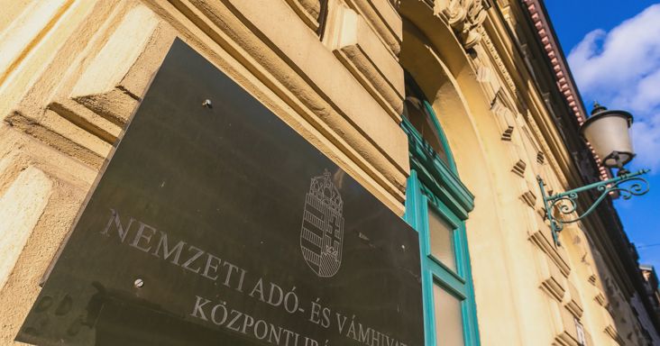 Jelentős feketepiaci bűncselekményeket derített fel a NAV