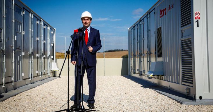 Sokkal súlyosabb, mint gondoltuk: máris kiderült, miért mondott le Kapitány István legfontosabb embere – ez lehetett az igazi oka Tótth András államtitkár bukásának