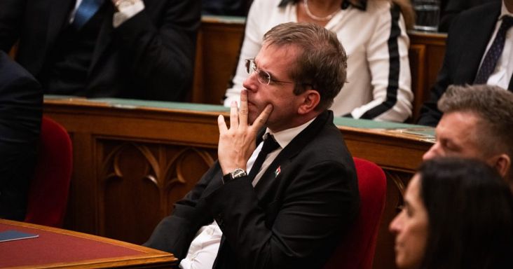 Ruff Bálint: Vérrel és verejtékkel fogjuk elérni, hogy a Tiszában ne legyen klientúraépítés