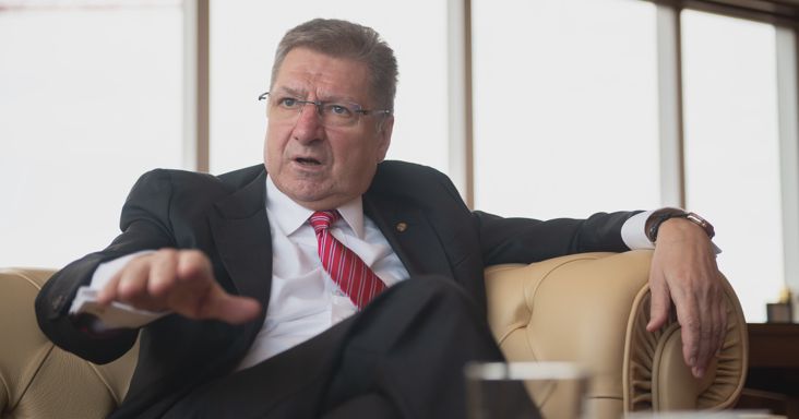 Parragh László: Az MKIK mélyre süllyedt