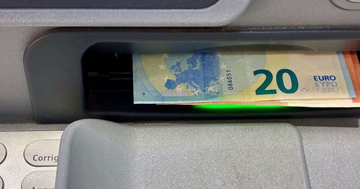Kicsalta a magyarok pénzét az ATM-hálózat, a GVH elképesztő trükköt leplezett le – egyetlen országban sem úszták meg a bankkártya tulajdonosok