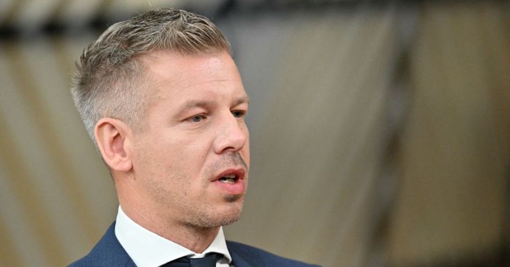 Ez nem marad annyiban: mémmel vágott vissza Magyar Péternek az ÁSZ elnöke – „Ha valaki ma este megeszi a csokit, akkor tudjuk, hogy te voltál!”