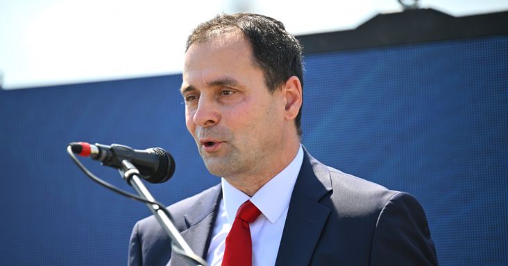 Nem a minisztériumból akar majd nyugdíjba menni, nyilatkozta az öt hónap elteltével lemondó államtitkár