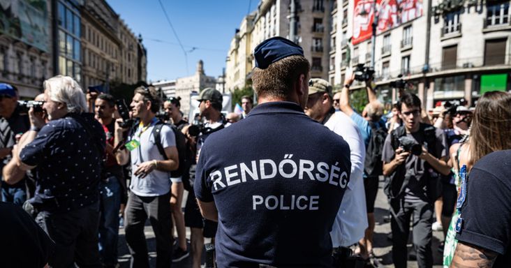 Rendvédelmi szakszervezetek szerint „dupla csalódás” a beígért 15 százalékos béremelés