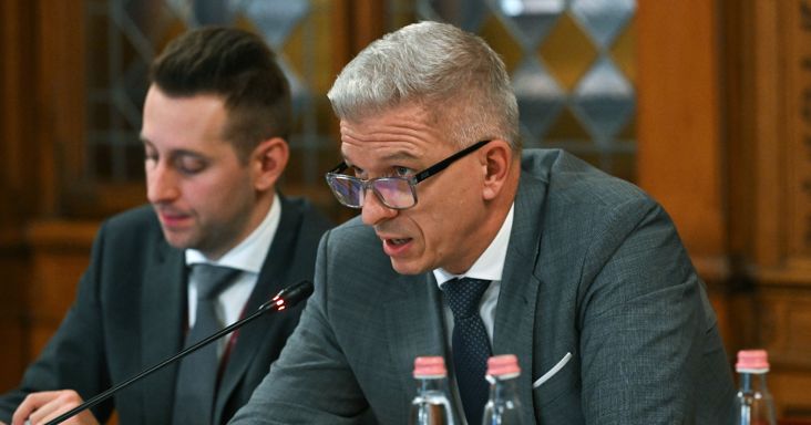 Vizsgálóbizottsági elnök: Matolcsy György őrizetbe vételével nem vált okafogyottá a testület munkája