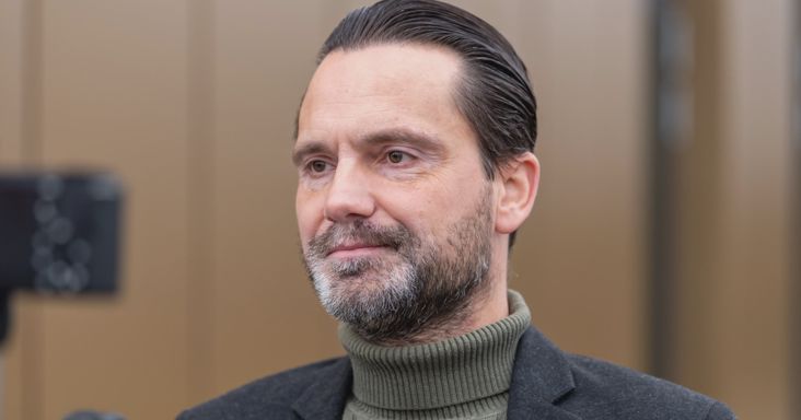 Meghosszabbította az eljárási határidőt Havasi Bertalan illetményigénye ügyében a döntőbizottság