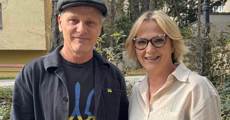 Hollywoodi világsztárba botlott Budapesten az ismert magyar színésznő – Viggo Mortensen kézzel írt levelet küldött Lévay Viktóriának!