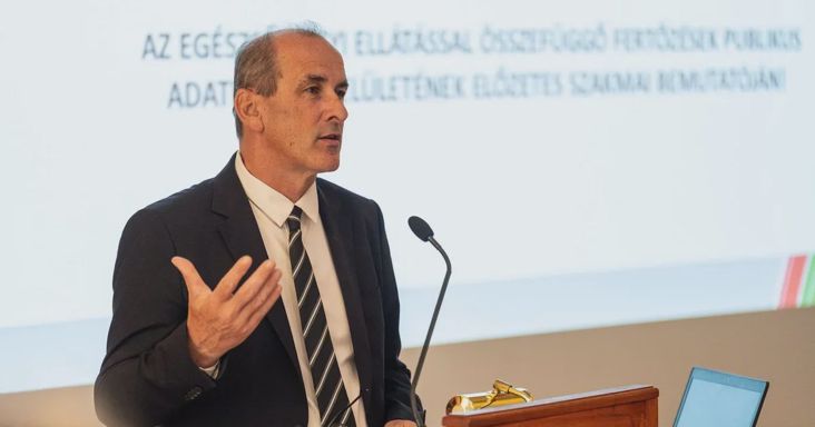 Kórházi túlterheltség, hazaküldött betegek, embertelenség – Takács Péter élesen bírálta Hegedűs Zsoltot