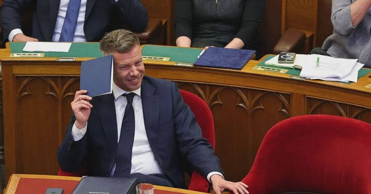 A Fidesz hiába tiltotta ki, a Tisza-kormány visszaengedi a genderpropagandát az oktatásba