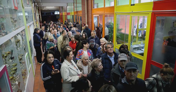 Nem megy a mozgósítás Vučić-rezsim fellegváraiban, erőszakos incidensek kísérik az előrehozott parlamenti választást