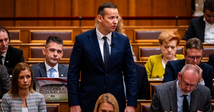 Magyar Péter nekiment Toroczkai Lászlónak, áruló beszéddel vádolja a Mi Hazánk elnökét