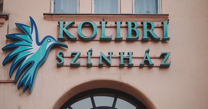 Másfél év múltán sem csitulnak a kedélyek a Kolibri Színházban