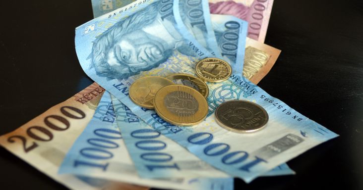 Jön már a forint fordulat? - 350-es eurót jósol egy elemző