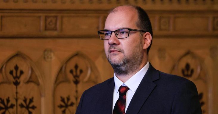 Bocsánatot kért a Médiatanács a Klubrádiótól, de a frekvenciáját automatikusan nem kapja vissza