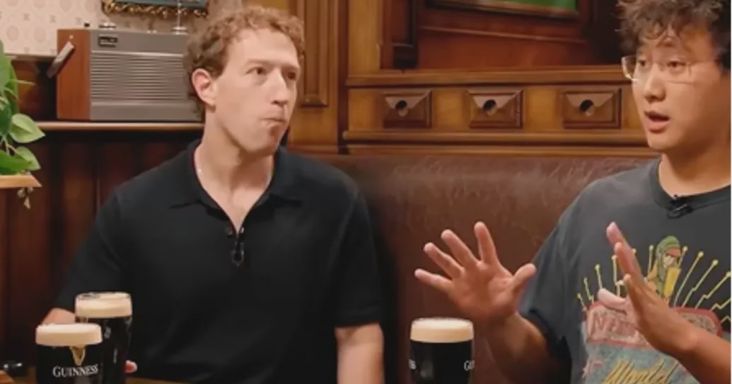 Mark Zuckerberg belekortyolt egy korsó Guinnessbe, azóta röhög rajta az internet