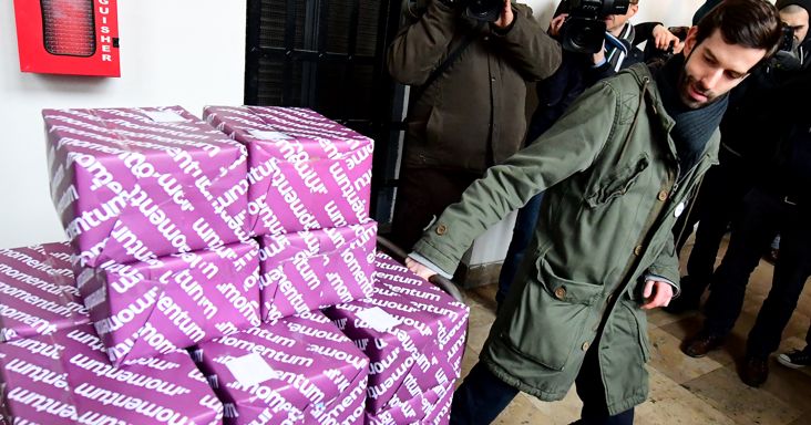 Vida Kamilla: Az alapító atyák lelépése