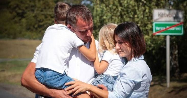 Kiállás a bebörtönzött apa mellett - Szimpátiatüntetés és élőlánc 16 órától Szombathelyen