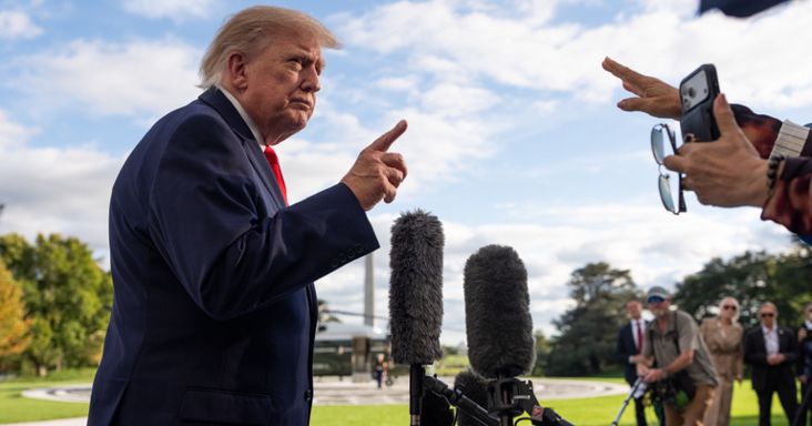 Lesokkolta az internet népét Trump új nagykövetének portréja