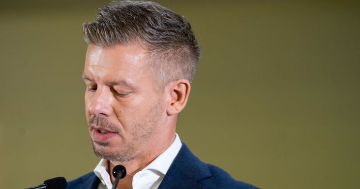 Magyar Péter: érkezik Emmanuel Macron, lesz új gyermekvédelmi törvény, a KDNP-s képviselők mehetnek fóliázni